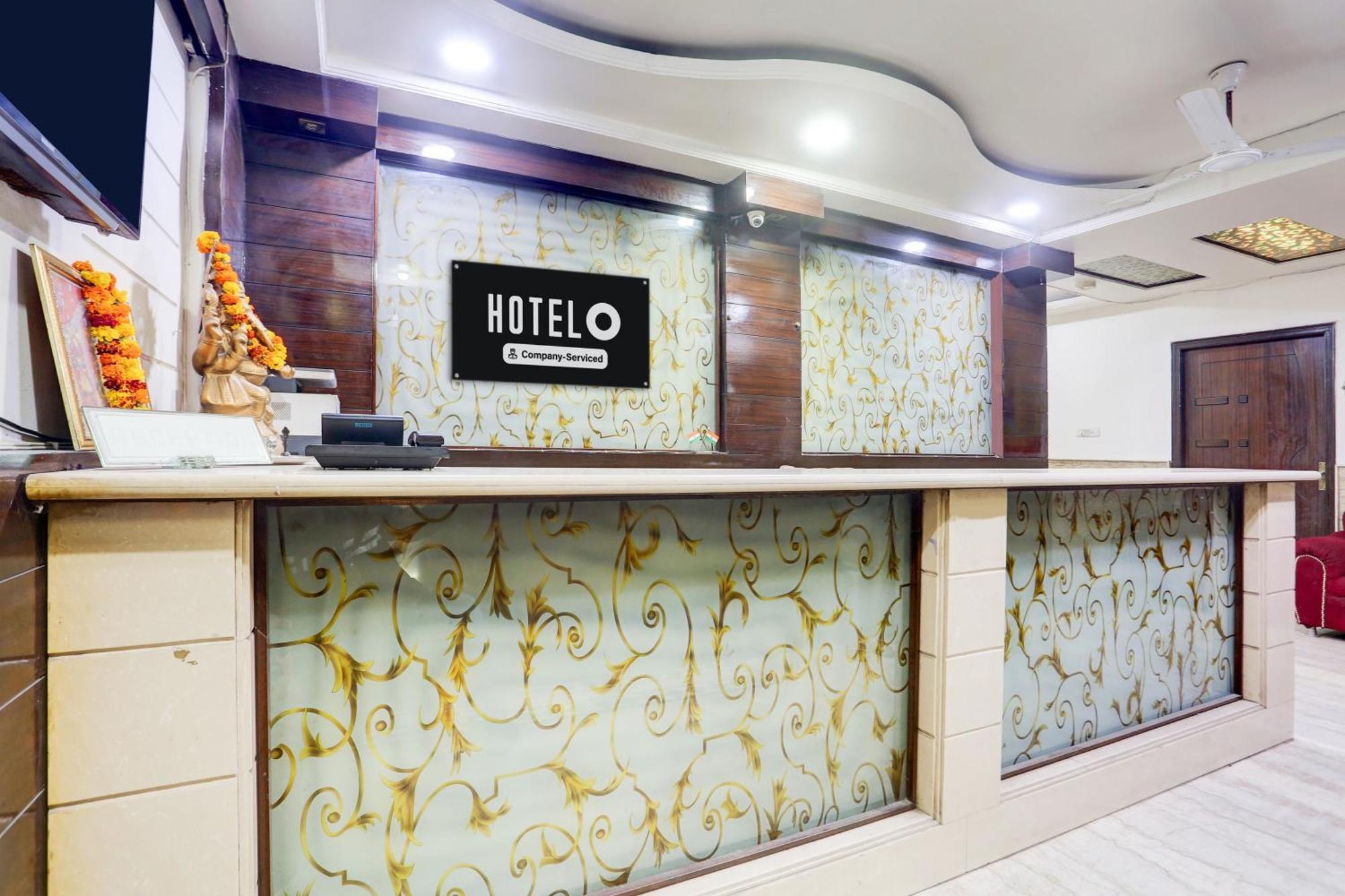 Super O Railway Station Formerly Le Alfanso * New Delhi